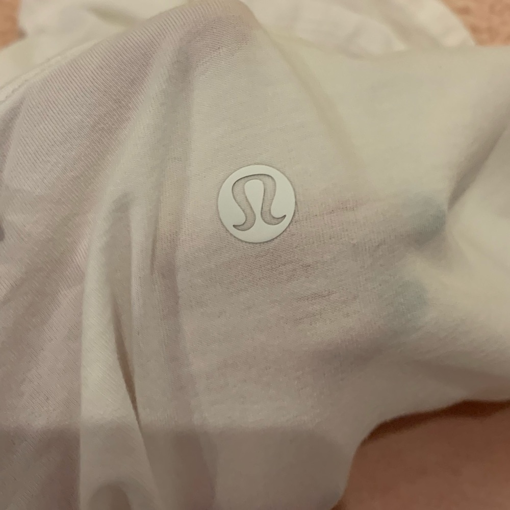 plain white lulu top